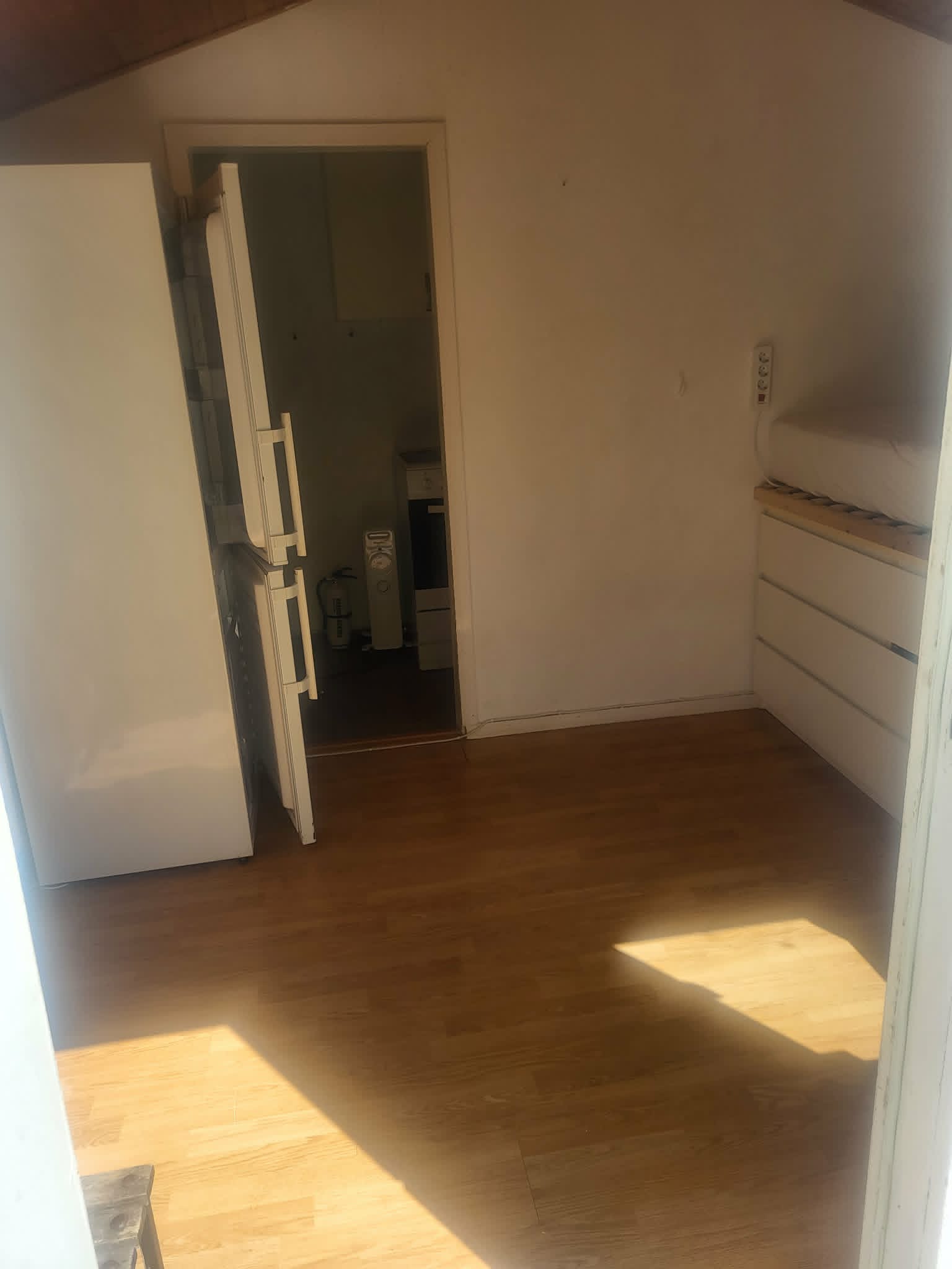 1-rumshus i Tullinge, Trädgårdstorpsvägen - bild 2
