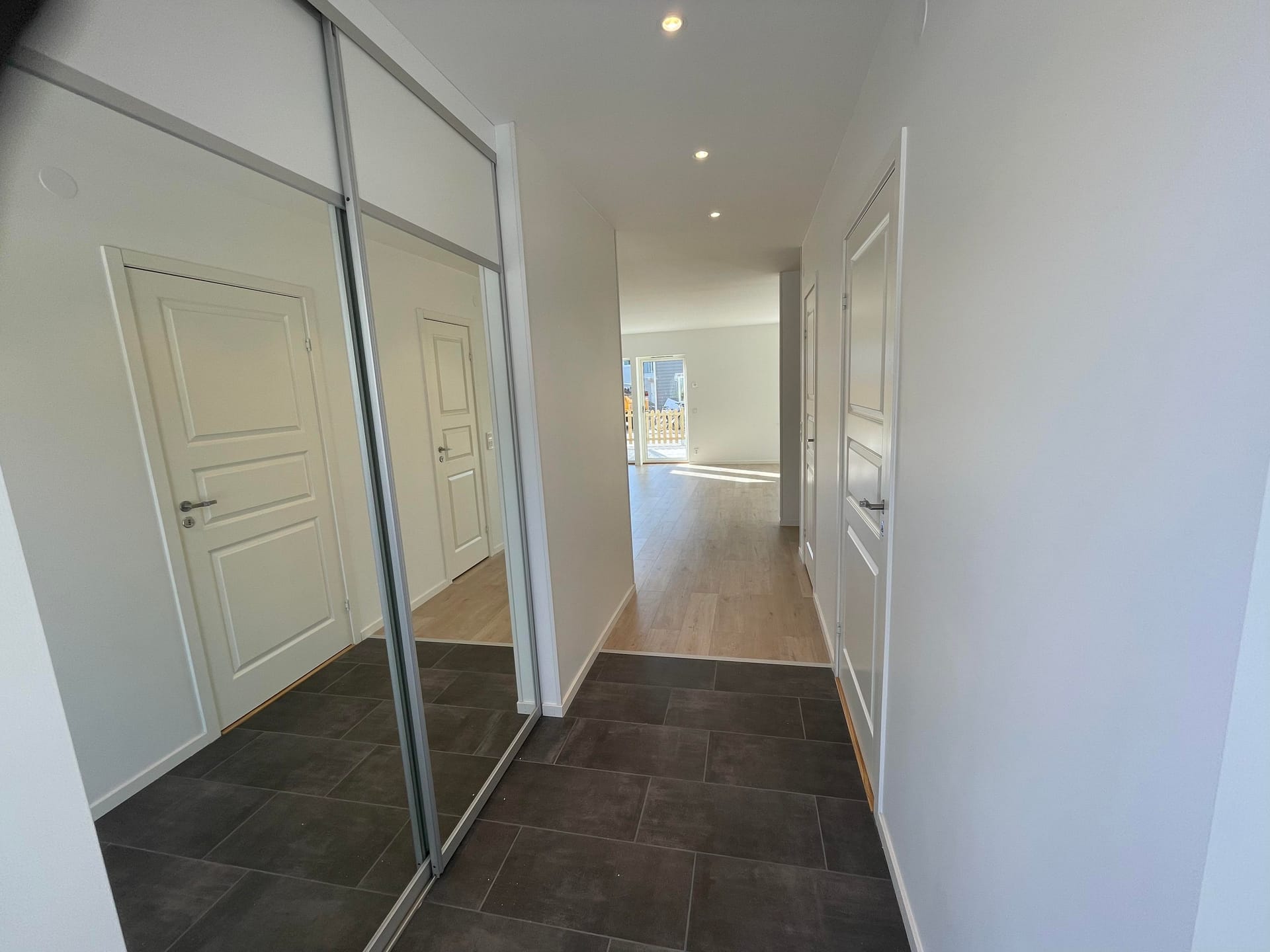 5-room house in Olofstorp, Östra björredsvägen - image 4