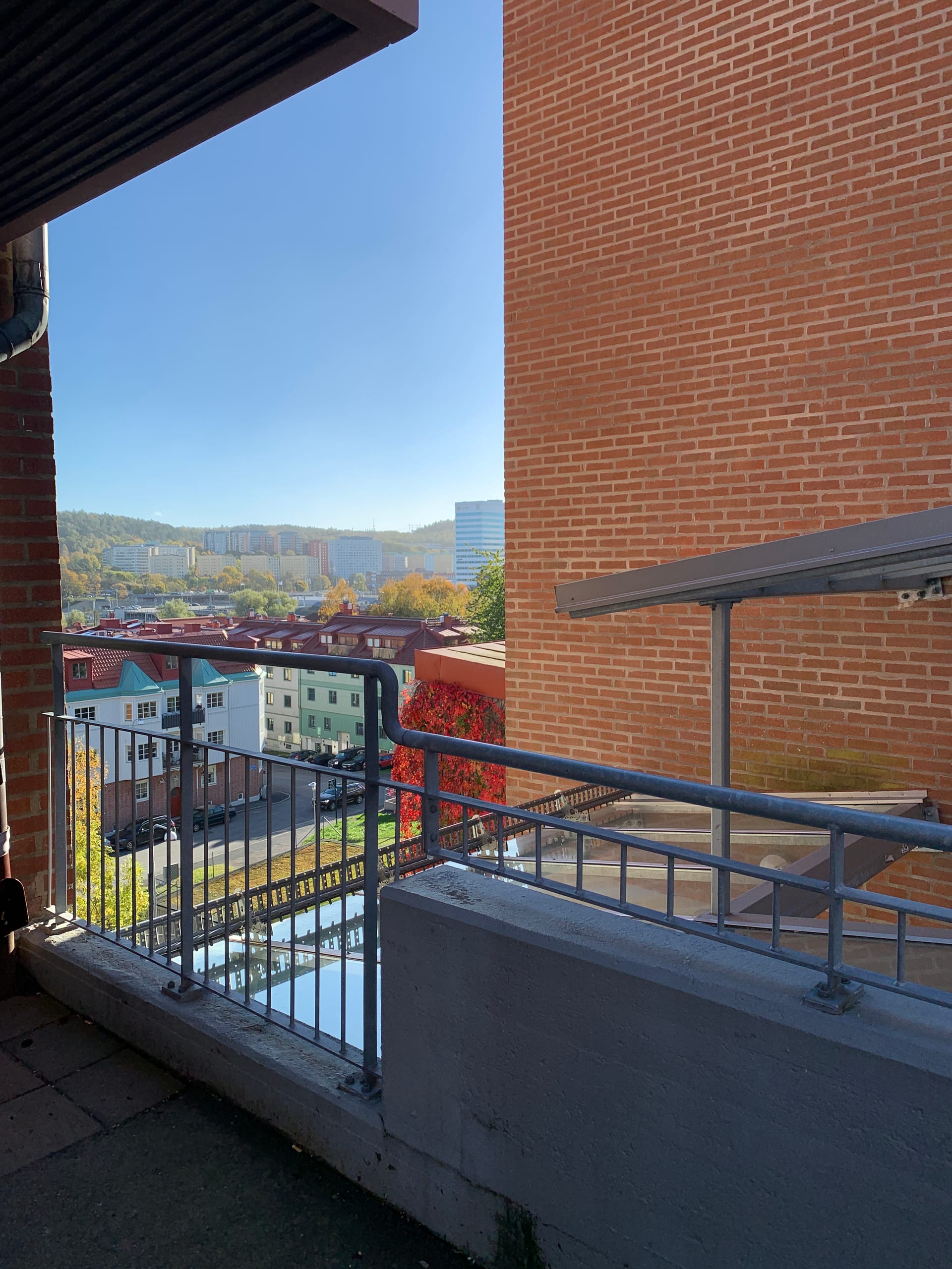 1-rumslägenhet i Göteborg, Motgången - bild 1