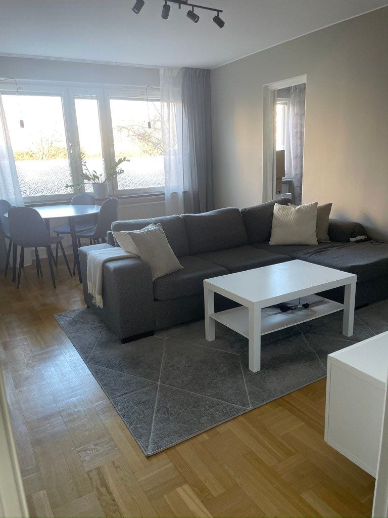 3-rumslägenhet i Farsta, Gräsandsvägen - bild 2 3-rumslägenhet i Farsta, Gräsandsvägen - bild 2