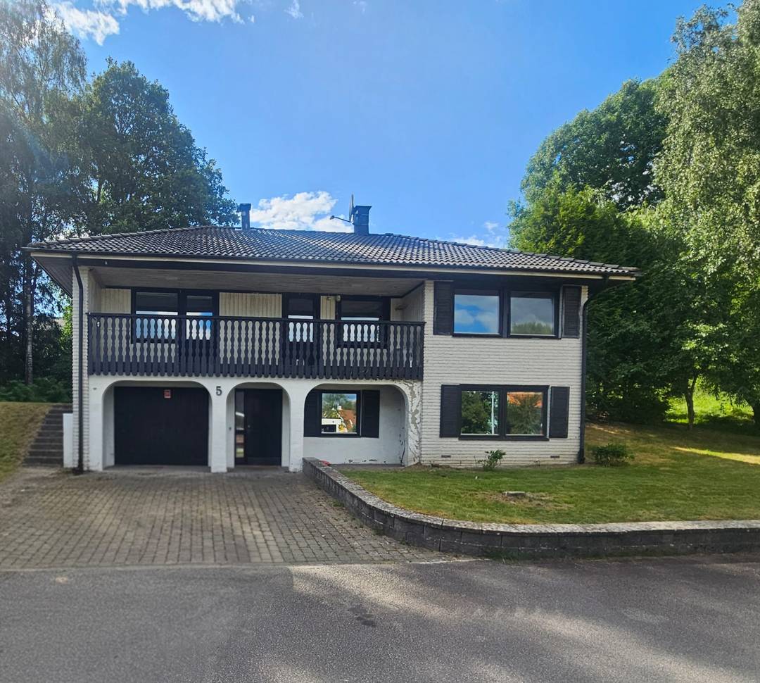 5-rumshus i Mjöbäck, Marsvägen - bild 1