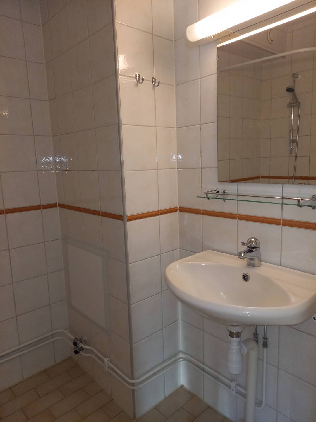 2-room apartment in Sandviken, Fredriksgatan - image 5