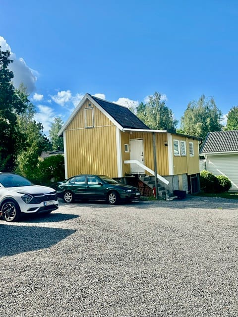 1-rumshus i Vendelsö, Bivägen - bild 3