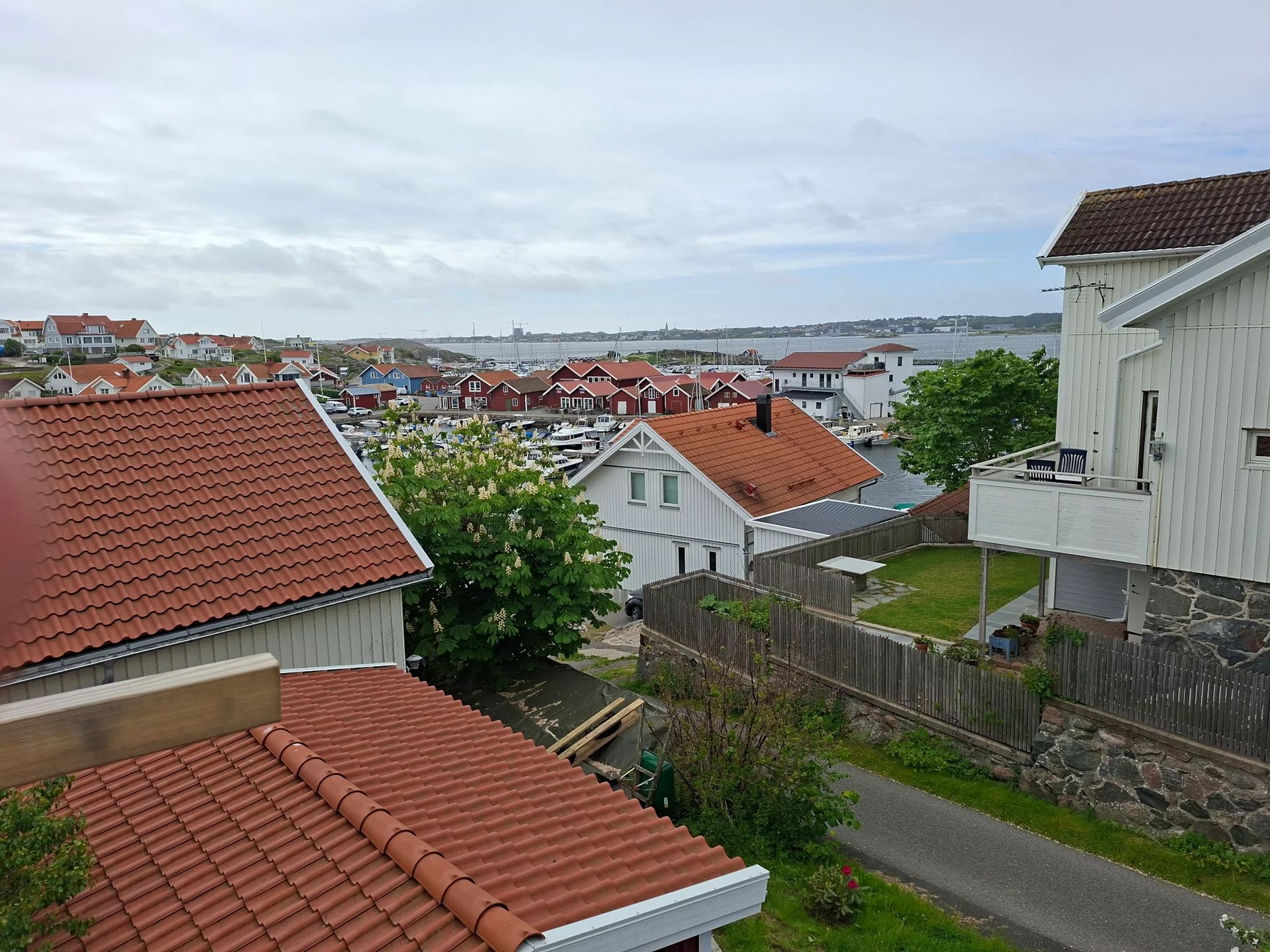 3-rumshus i Bohus-björkö, Bergkullevägen - bild 1