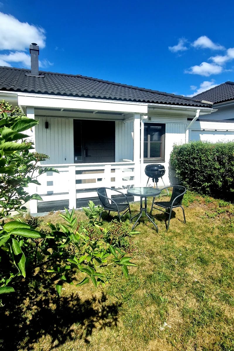 1-room house in Hässelby-Vällingby, Blåsklöverbacken - image 1