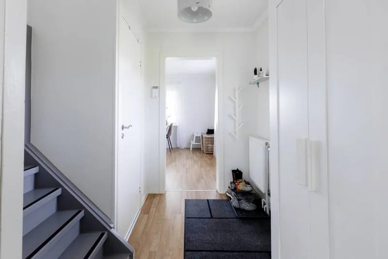 5-rumshus i Heby, Verkstadsgatan - bild 2