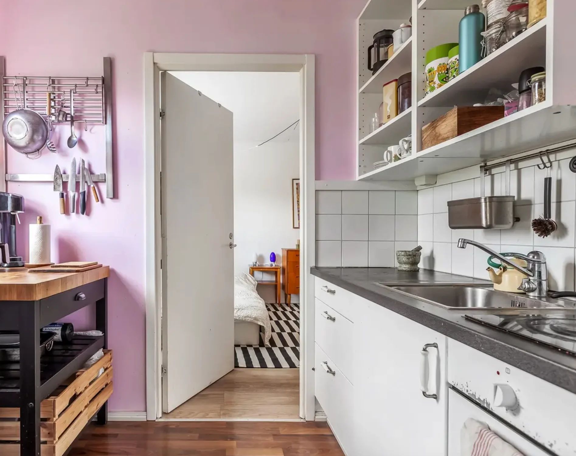 2-room apartment in Huddinge, Terapivägen - image 4