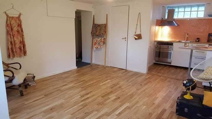 1-rumslägenhet i Älvsjö, Sjättenovembervägen - bild 3 1-rumslägenhet i Älvsjö, Sjättenovembervägen - bild 3