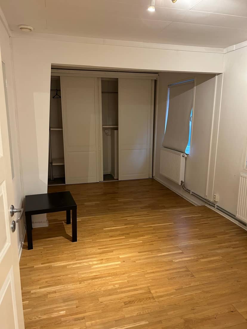 9-rumshus i Tullinge, Gjutarvägen - bild 2