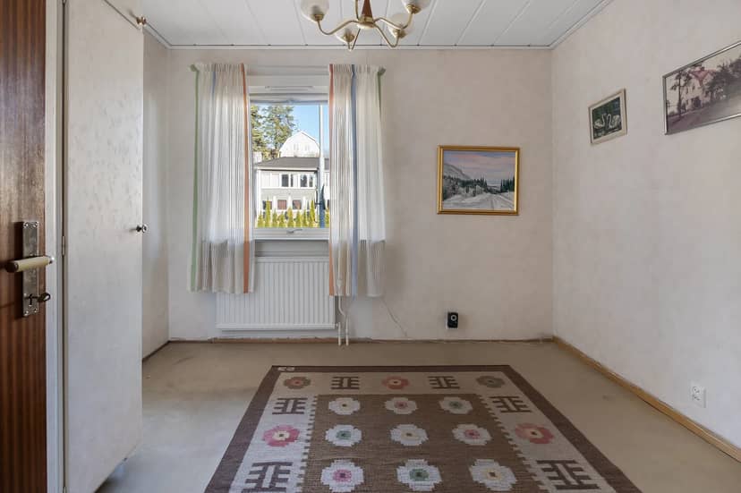 8.5-room house in Södertälje, Västergatan - image 4