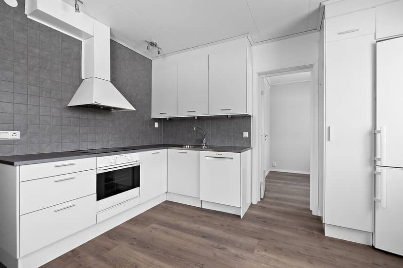 5-room house in Södra Sunderbyn, Sunderbyvägen - image 2