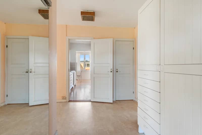 5-room house in Hallstavik, Carl Wahrens väg - image 4