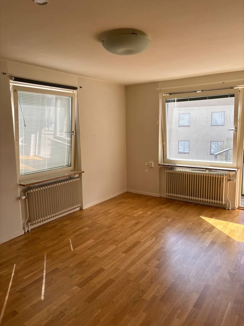 3-rumslägenhet i Hässelby, Ormängsgatan - bild 1
